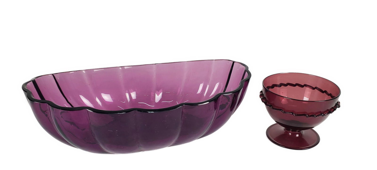 TWO VINTAGE PIECES OF STEUBEN