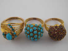 Two yellow metal (test 14 carat