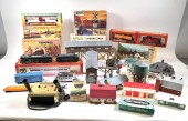 TYCO TRAIN CARS BUILDINGSAssor