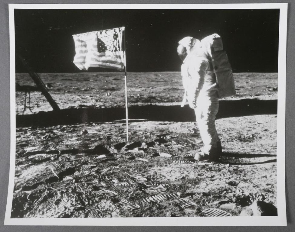 TYPE I PHOTO: APOLLO 11 BUZZ