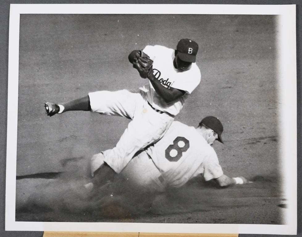 TYPE I PHOTO: JACKIE ROBINSON