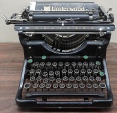 UNDERWOOD TYPEWRITERUnderwood