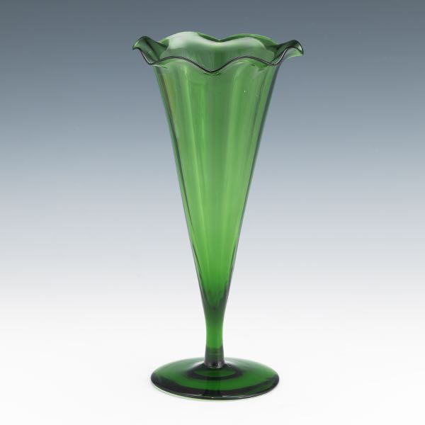 UNION GLASS COMPANY "LILAC" VASE 10