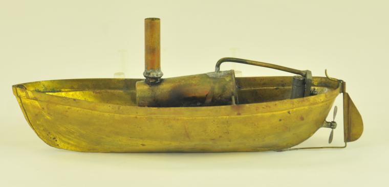 UNION MFG. STEAM POWERED BOAT