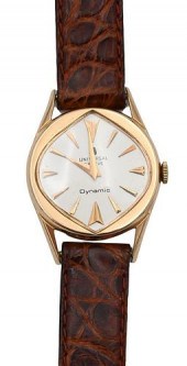 UNIVERSAL DYNAMIC SHAPED MENS