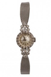 UNIVERSAL GENEVE 14 KARAT WHIT