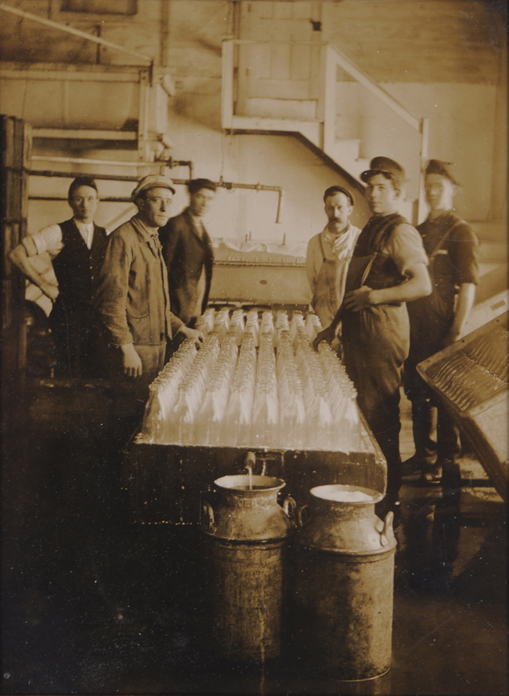 UNKNOWN C.1900: MILK BOTTLES