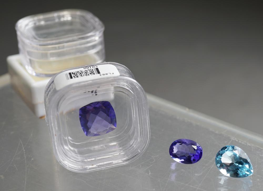 UNMOUNTED 10.85-CARAT PEAR-SHAPED