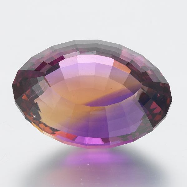 UNMOUNTED 111.24 CARAT OVAL