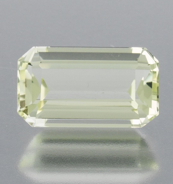 UNMOUNTED STEP CUT 3.96 CT LEMON