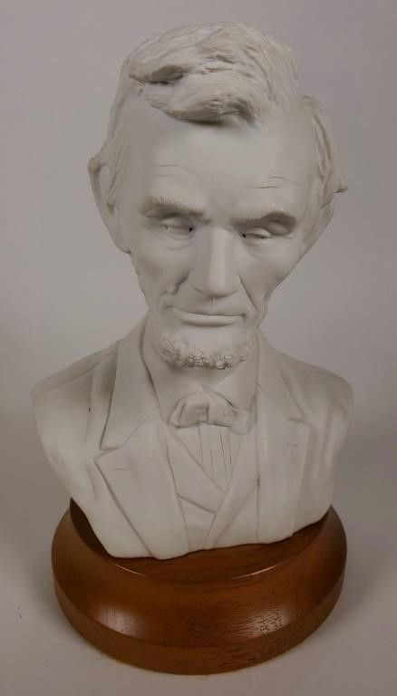 UNPAINTED BUST OF ABRAHAM LINCOLN