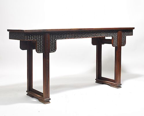 UNUSUAL CHINESE HARD WOOD ALTER