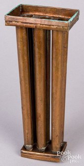 UNUSUAL COPPER CANDLEMOLD, 19T