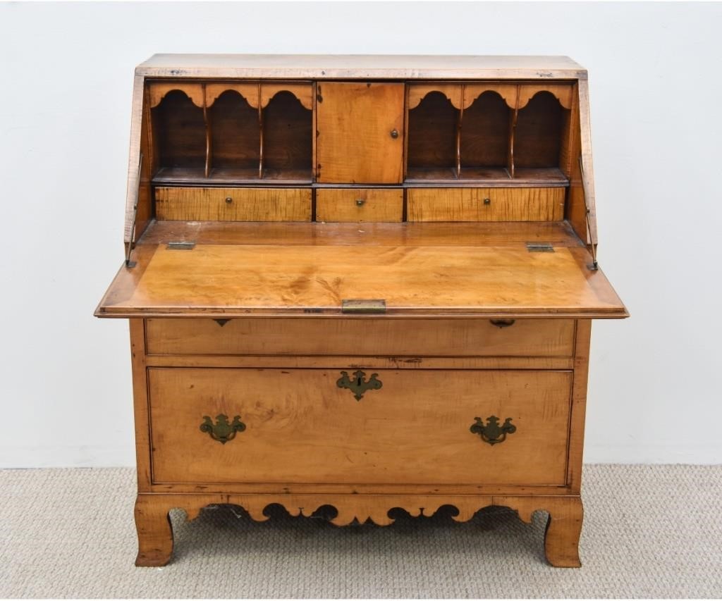 Unusual figured maple slant lid