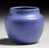 UNUSUAL HAMPSHIRE POTTERY VOLC