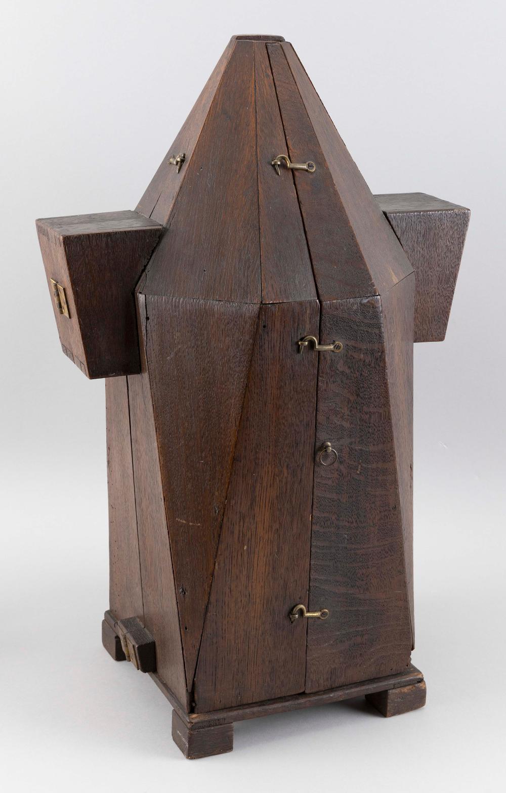 UNUSUAL HINGED DISPLAY BOX