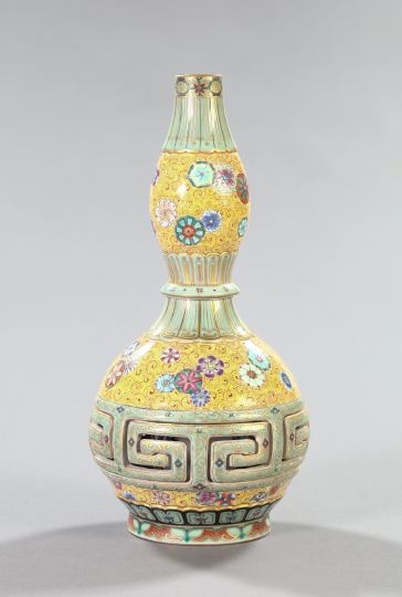Unusual Kuang-Hsu Reticulated