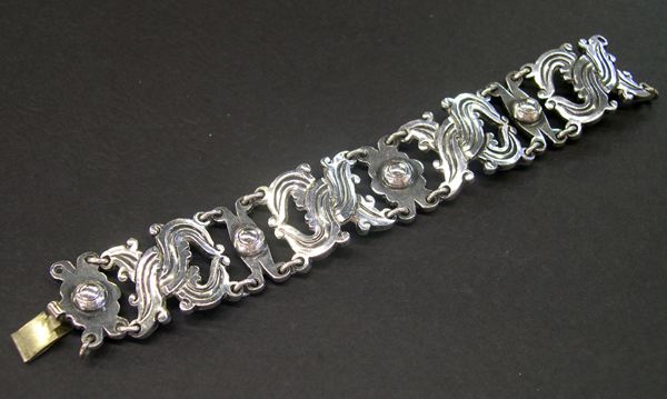 Unusual Mexican Silver Link