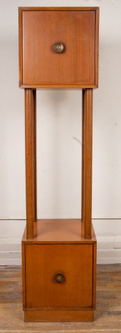 UNUSUAL MID-CENTURY TEAK CABIN