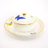 UNUSUAL NIPPON LIDDED SERVING