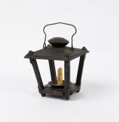UNUSUAL PRIMITIVE WOODEN CANDL