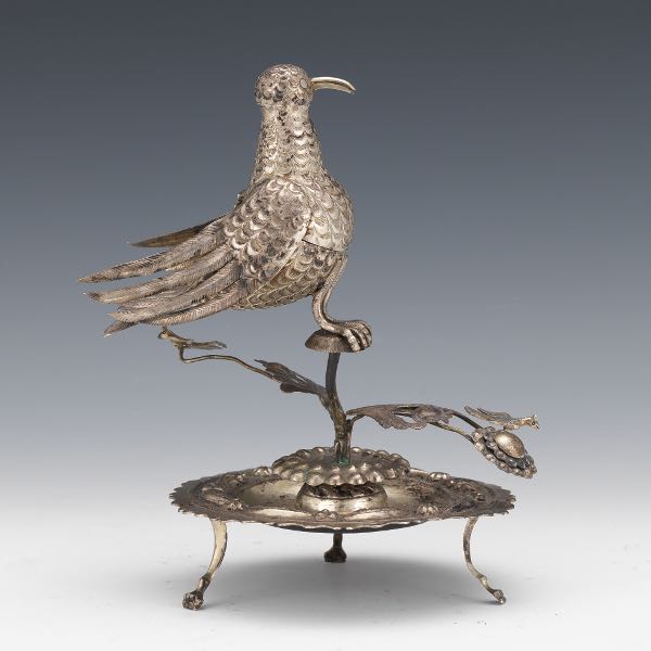 UNUSUAL SILVER BIRD  9" x 6 ½" x