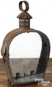 UNUSUAL TIN CARRY LANTERN, 19T