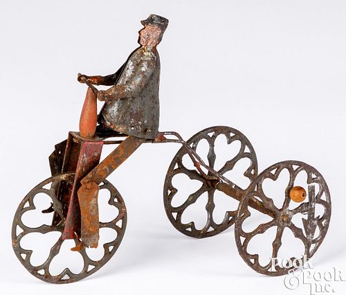 UNUSUAL TIN WIND-UP MAN ON