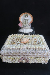 UNUSUAL VINTAGE SHELL ART BISQ