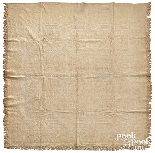 UNUSUAL WHITEWORK COVERLETUnusual