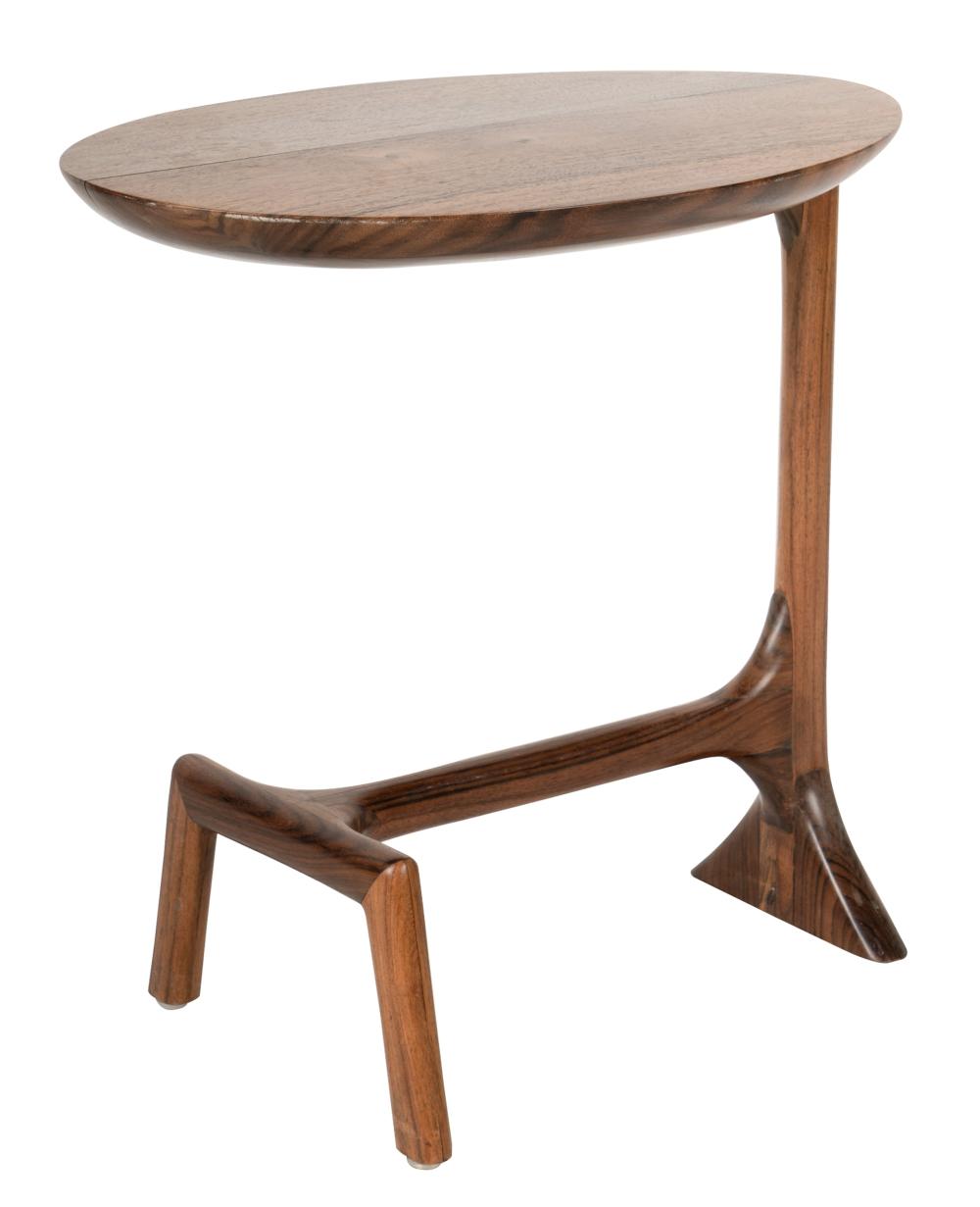"UOVO" OVAL SIDE TABLEcontemporary;