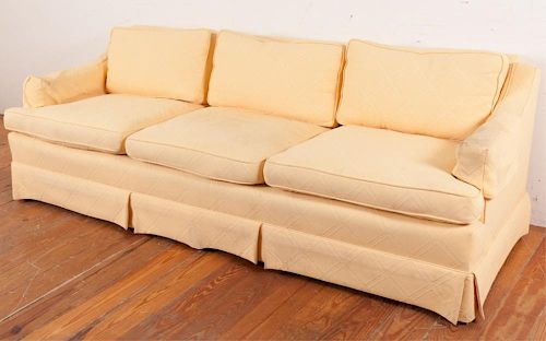 UPHOLSTERED 3-SEAT CASUAL