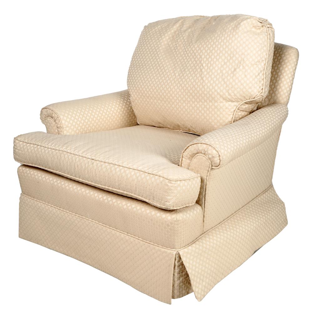 UPHOLSTERED CLUB