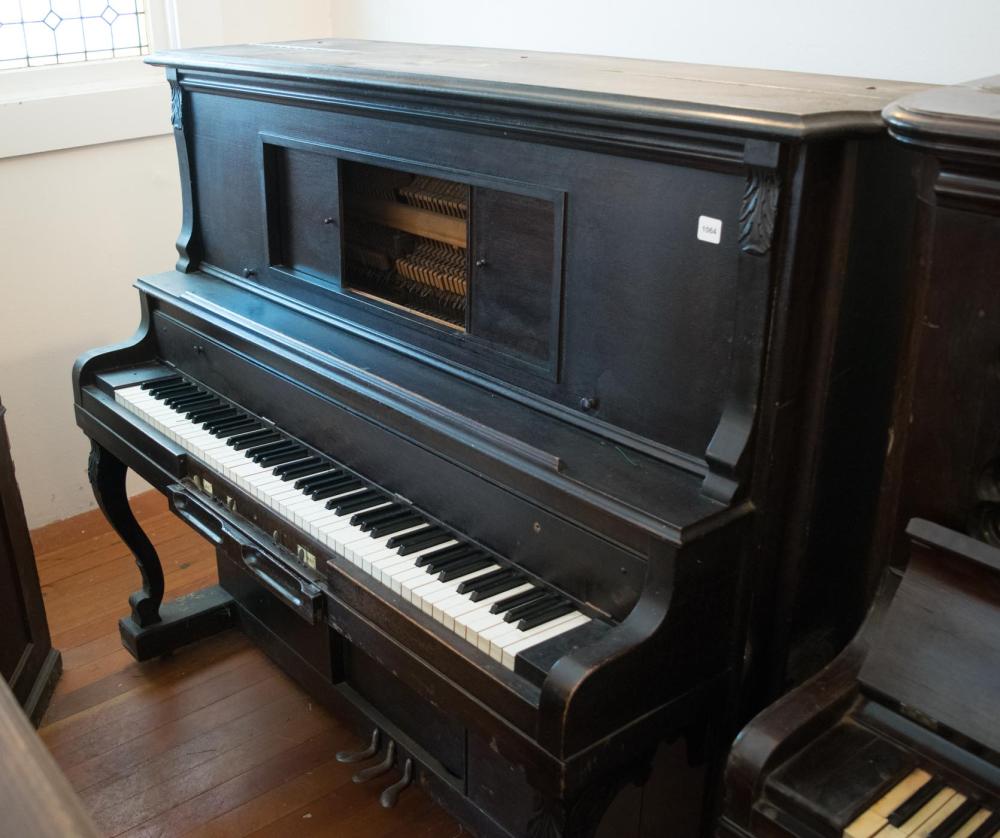 UPRIGHT GRAND PIANOUPRIGHT GRAND