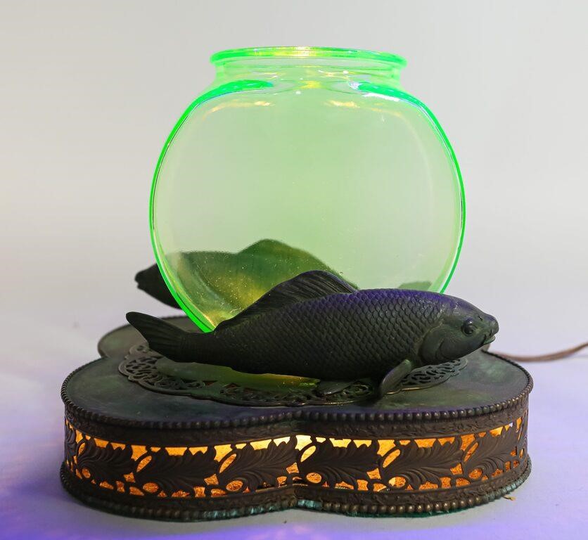 URANIUM GLASS & BRASS LIGHT UP