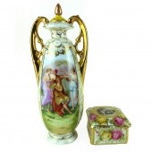URN AND TRINKET BOXA Schierhol