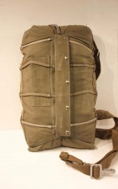 US MILITARY PARACHUTE, MODEL P