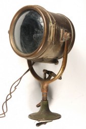US NAVY WWII SEARCHLIGHT KENNE