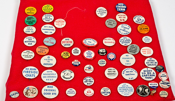 US WWII Homefront Patriotic Pins