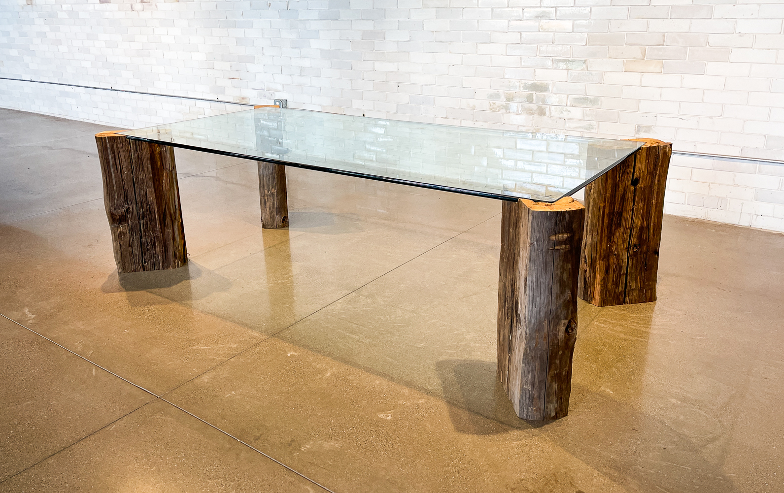 USABLE ART LOGJAM "INFINITY" DINING