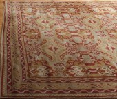 USHAK CARPET EARLY 20TH C. Wor