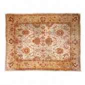 USHAK CARPET Ivory field with