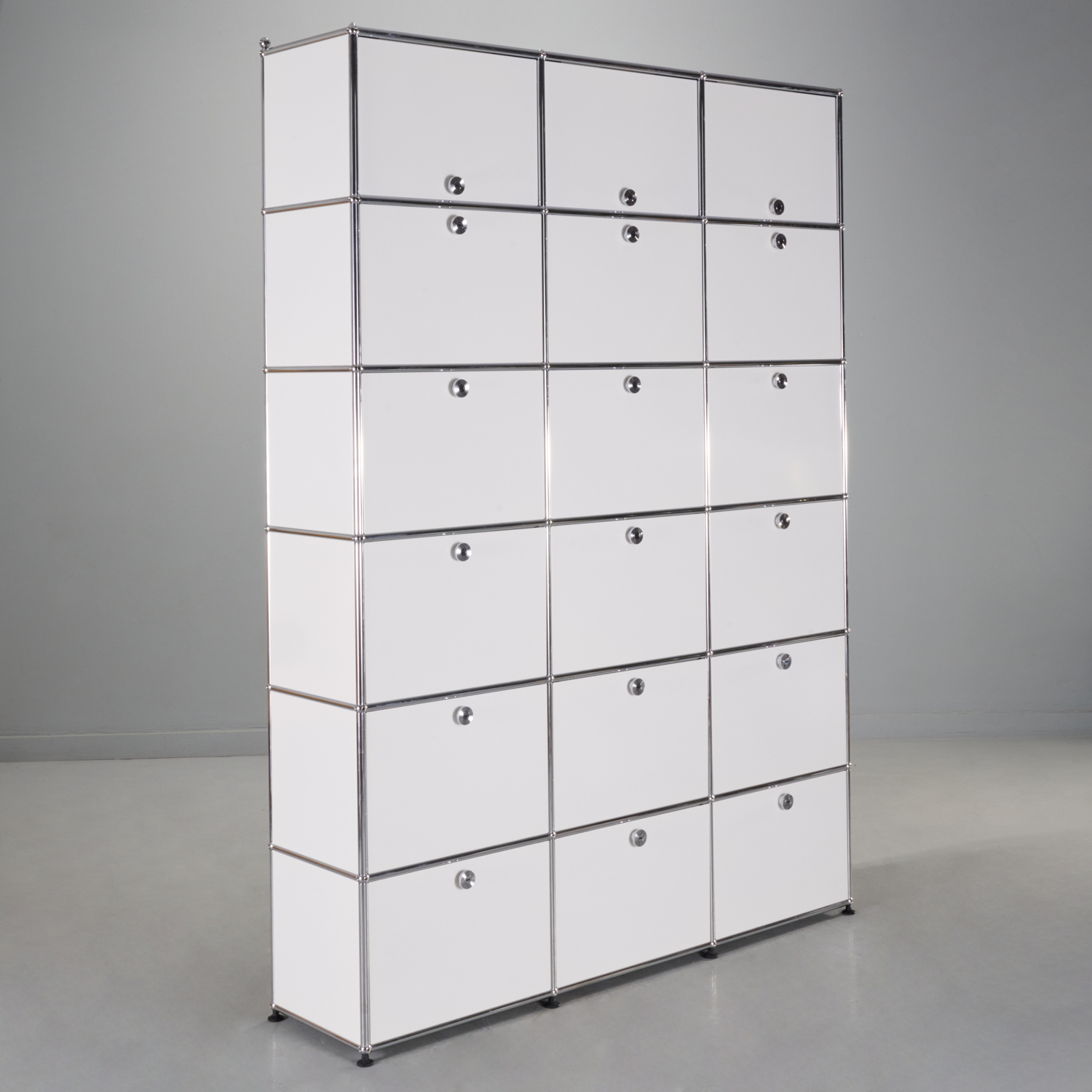USM-HALLER, 18 DOOR CABINET 20th