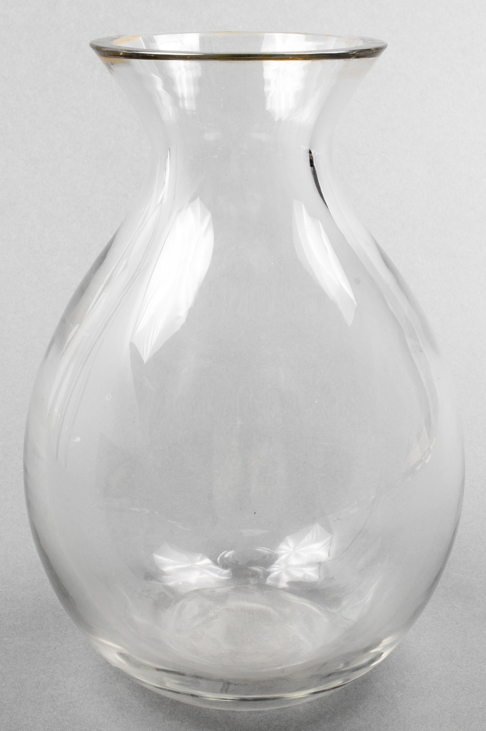 VAL SAINT LAMBERT BULBOUS SHAPED