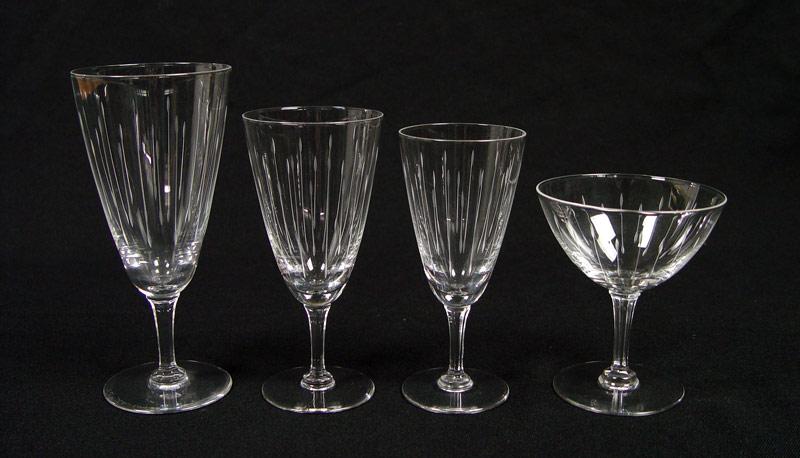 VAL ST LAMBERT CRYSTAL STEMWARE: 32