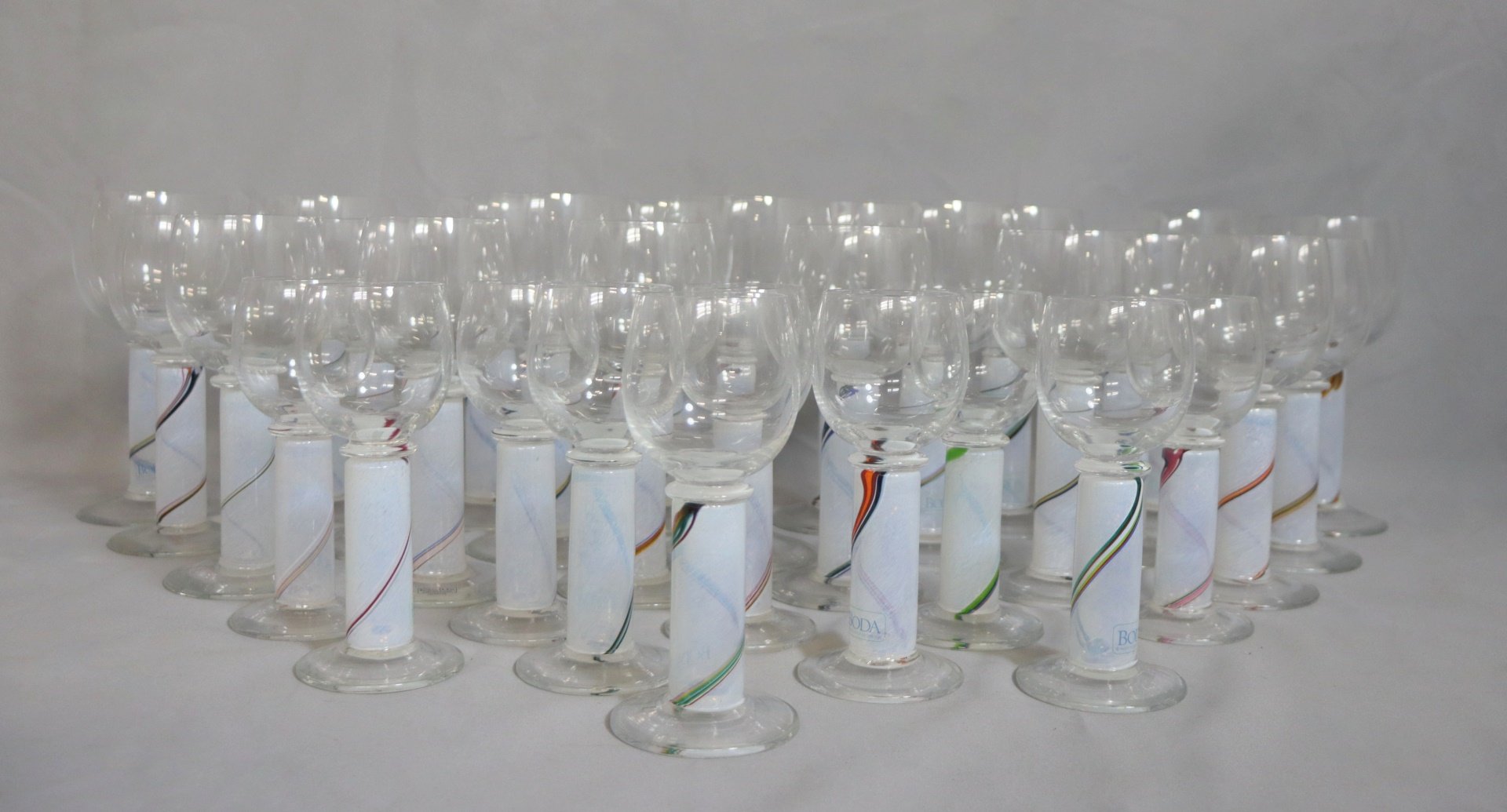 VALLIEN SIGNED SET OF KOSTA BODA