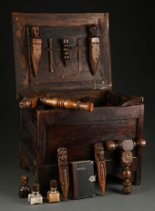 VAMPIRE HUNTING KIT IN WOODEN