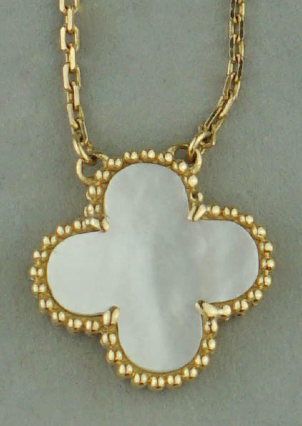 VAN CLEEF & ARPELS ALHAMBRA