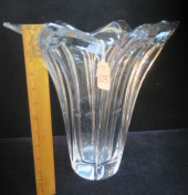 VANNES CRISTAL "TULIP" VASE:<b