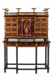 VARGUENO ON STAND20th century,